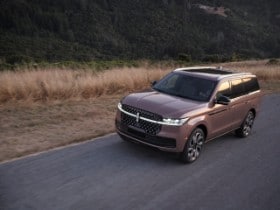 2025 Lincoln Navigator Black Label Exterior Sunrise Copper